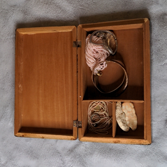 🌷Handmade Jamaica Jewelry box- boho - Picture 9 of 10